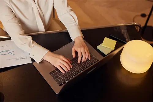 家中电脑有什么用途英语